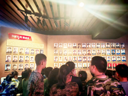 北科大学子荣成支教：多元教育致敬抗战胜利80周年——“长青-青成”支教实践团献礼