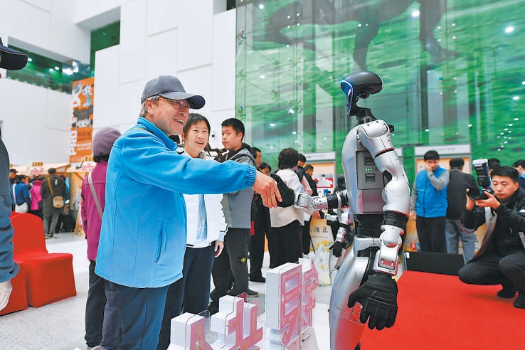 科技馆打造“银龄益智坊”