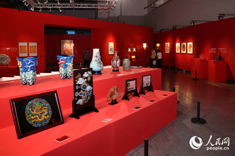 “国风臻品”展区现场。人民网记者 陈博摄